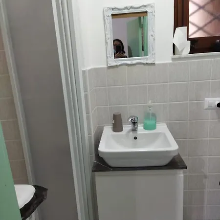 Il Vicolo Dei Tetti Guest house