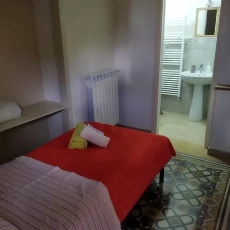 Il Vicolo Dei Tetti Guest house Gangi