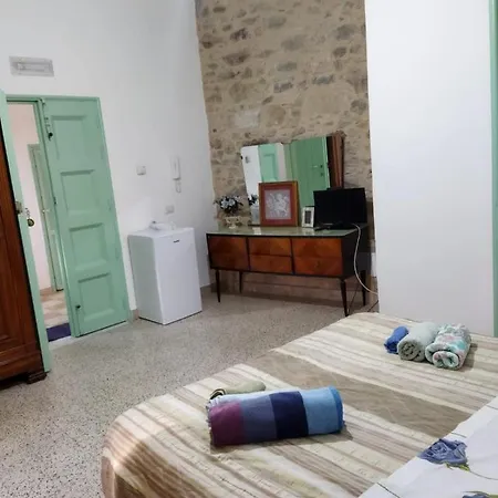Affittacamere Il Vicolo Dei Tetti *